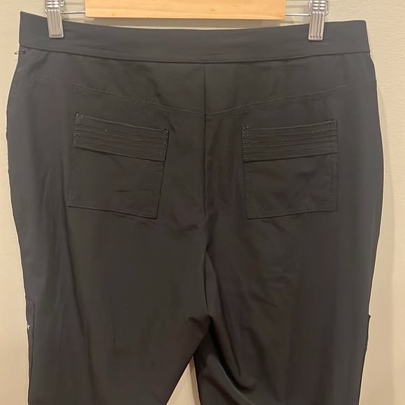 Chico’s Zenergy Black Jogger Pants Size 1 - Picture 7 of 8